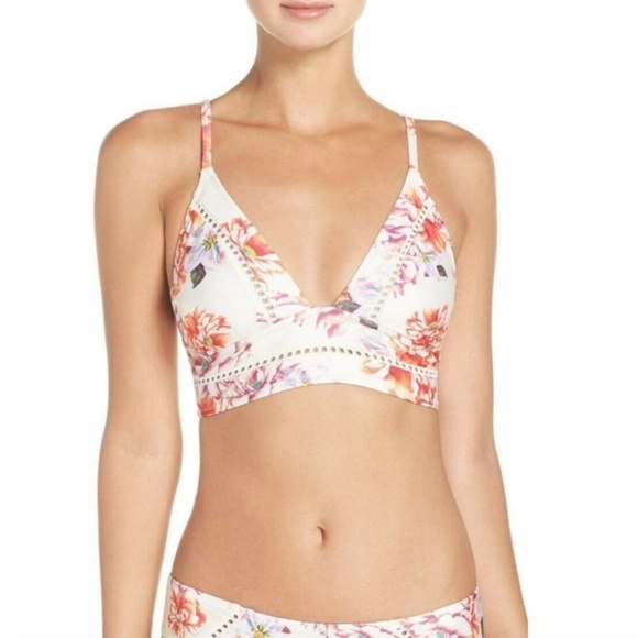 NWT MinkPink Holiday Fling Triangle Bikini Top S - Picture 10 of 10